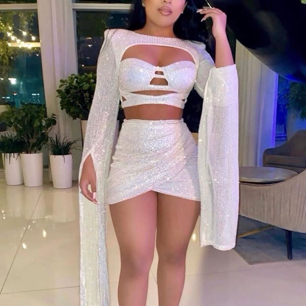 That Glimmer Glow Sequin Skirt Set - White/Pink